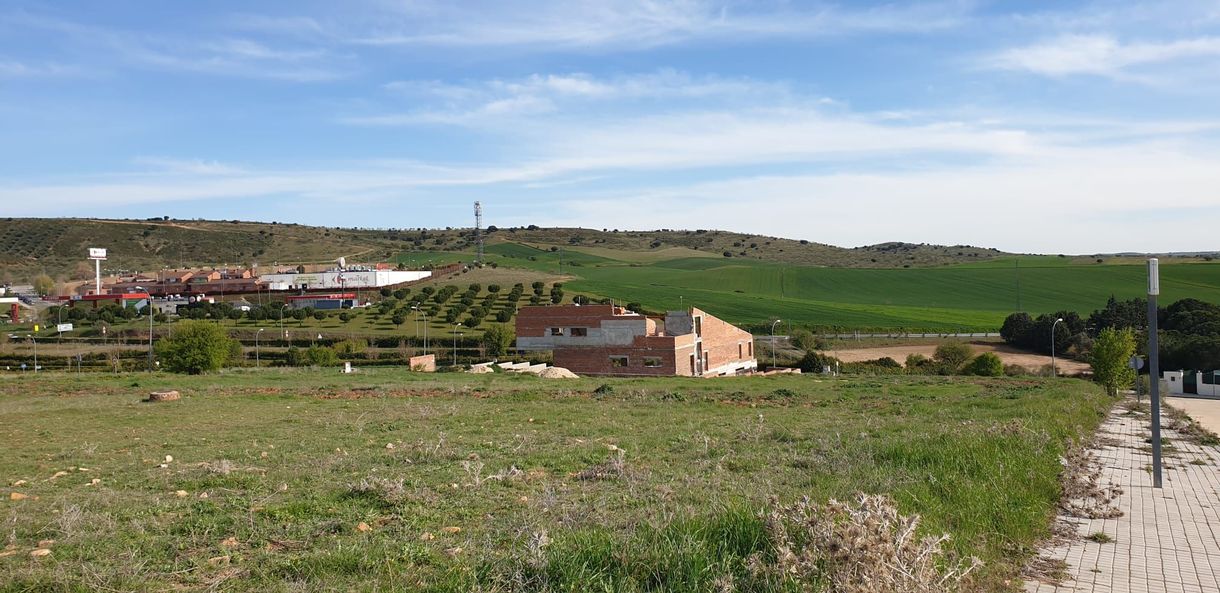 Terreno en venta prado verde con cielo azul